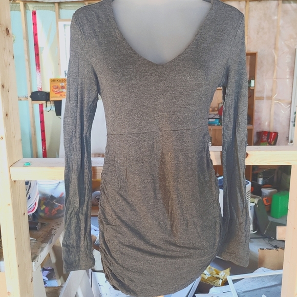 Long sleeve maternity - Picture 1 of 1